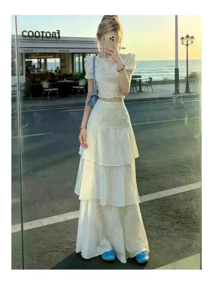 Sweet Temperament Youthful High Waist Skirt Short Sleeve Shirt Women's Fashion Set Casual Style Spring Season Wear
Sweet Temperament Youthful High Waist Skirt Short Sleeve Shirt Women's Fashion Set Casual Style Spring Season Wear