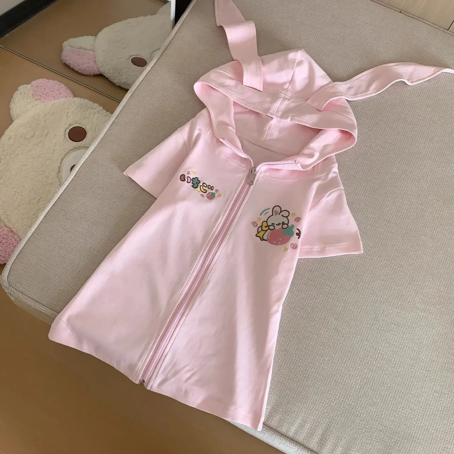 Rabbit Ears Hooded Jackets for Women 2026 Ropa Mujer Preppy Style Summer Y2k Tops Short Sleeve Zipper Cartoon Print Cute Coats
Rabbit Ears Hooded Jackets for Women 2026 Ropa Mujer Preppy Style Summer Y2k Tops Short Sleeve Zipper Cartoon Print Cute Coats