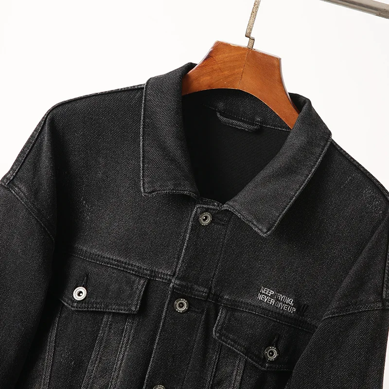 Свободный мужской джинсовый джинсовый джинт с вышивкой на талии, модный городский сле, длинный свек, облегающие манжеты на пуговицах, украшенные внешним...
Свободный мужской джинсовый джинсовый джинт с вышивкой на талии, модный городский сле, длинный свек, облегающие манжеты на пуговицах, украшенные внешним...