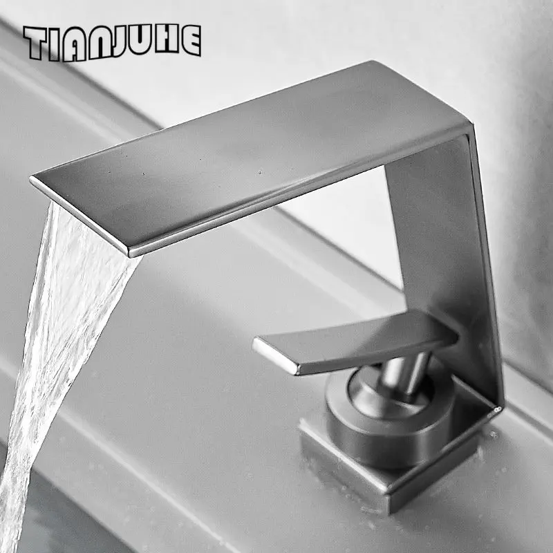 Bathroom Sink Waterfall Faucet Solid Brass Single Handle Hot and Cold Water Mixer Tap Lavatory Vanity Sink Faucet
Bathroom Sink Waterfall Faucet Solid Brass Single Handle Hot and Cold Water Mixer Tap Lavatory Vanity Sink Faucet
