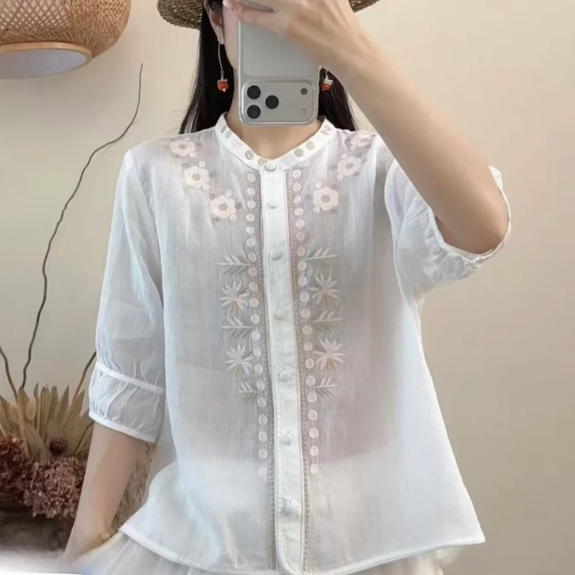 plus Size Women's Summer New Embroidered Slim Fit Cotton Linen Shirt Single Button up Top Comfortable Breathable Straight Cut
plus Size Women's Summer New Embroidered Slim Fit Cotton Linen Shirt Single Button up Top Comfortable Breathable Straight Cut