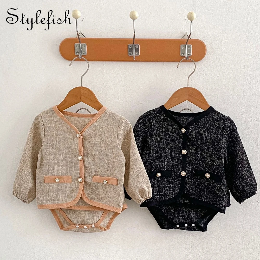 Autumn new 0-3 year old baby clothing retro small fragrance style baby girl set cardigan top+baggy pants
Autumn new 0-3 year old baby clothing retro small fragrance style baby girl set cardigan top+baggy pants