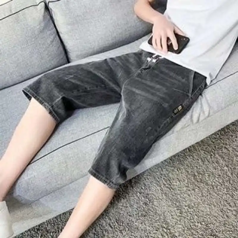 Summer Slimfit Mens Jeans Elastic Waist Taped Shorts High Waist Straight Leg Casual Zipper Decorated Seven Foot Length
Summer Slimfit Mens Jeans Elastic Waist Taped Shorts High Waist Straight Leg Casual Zipper Decorated Seven Foot Length