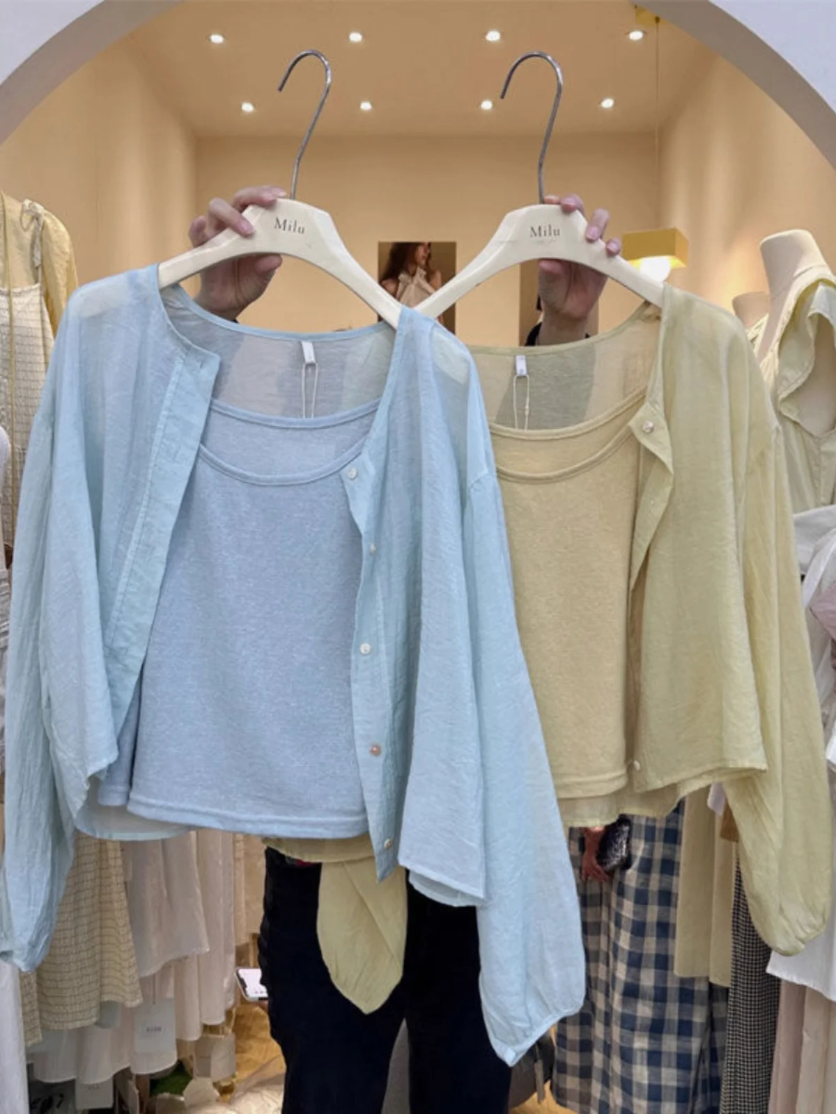 Elegant round Neck Long Sleeve Summer New Style Breathable School Style Sun Protection Shirt Lazy Style Quality Blouse
Elegant round Neck Long Sleeve Summer New Style Breathable School Style Sun Protection Shirt Lazy Style Quality Blouse