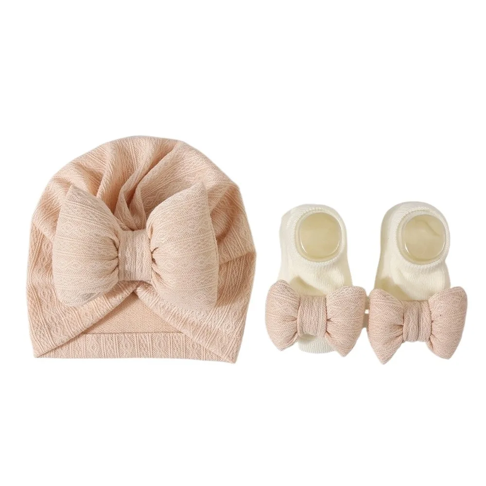 3Pcs/Set Soft Bow Baby Hat Socks Set Cotton 0-12 Months Baby Fetal Cap Solid Color Keep Warm Newborn Turban Hat Autumn
3Pcs/Set Soft Bow Baby Hat Socks Set Cotton 0-12 Months Baby Fetal Cap Solid Color Keep Warm Newborn Turban Hat Autumn