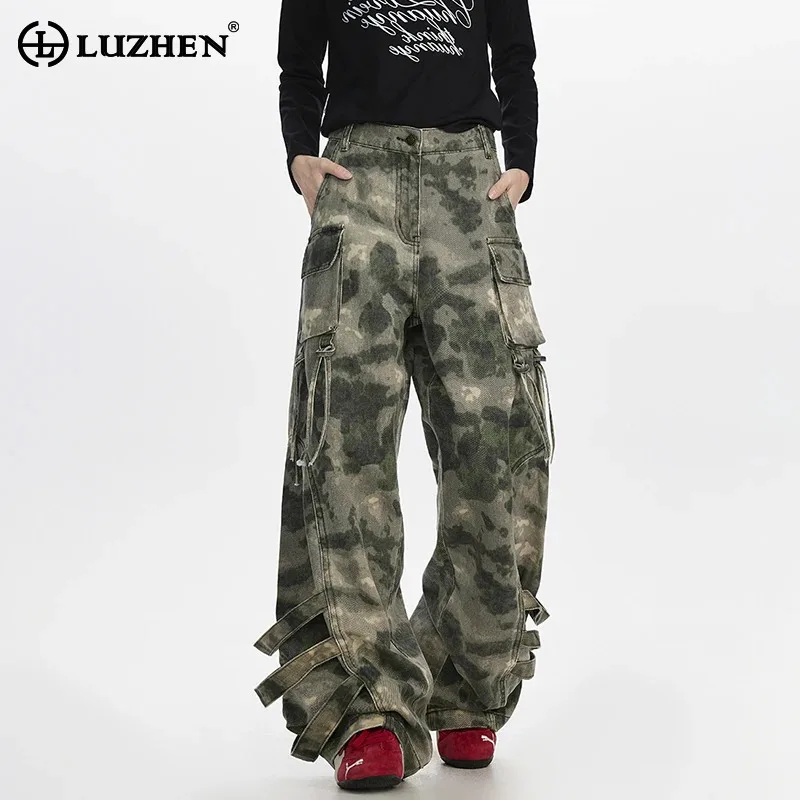 LUZHEN Design 2025 New Original Camouflage Printed Many Pockets Ribbon Tassel Straight Cargo Pants Men's Fashion Trousers JY4775
LUZHEN Design 2025 New Original Camouflage Printed Many Pockets Ribbon Tassel Straight Cargo Pants Men's Fashion Trousers JY4775