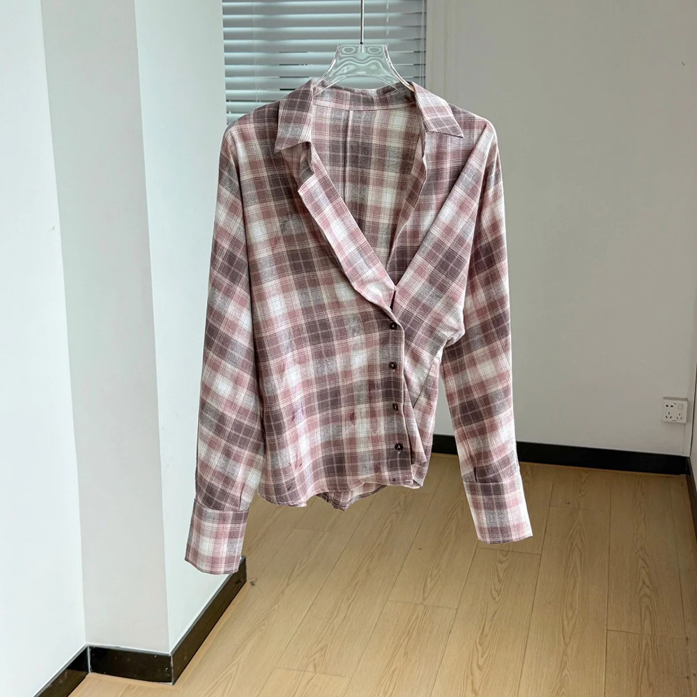 100% Cotton Asymmetric Checkered Women's Shirt Fitted Waist, Elegant Long-Sleeve Casual Shirt for Workwear Spring 2026 New Y2k
100% Cotton Asymmetric Checkered Women's Shirt Fitted Waist, Elegant Long-Sleeve Casual Shirt for Workwear Spring 2026 New Y2k