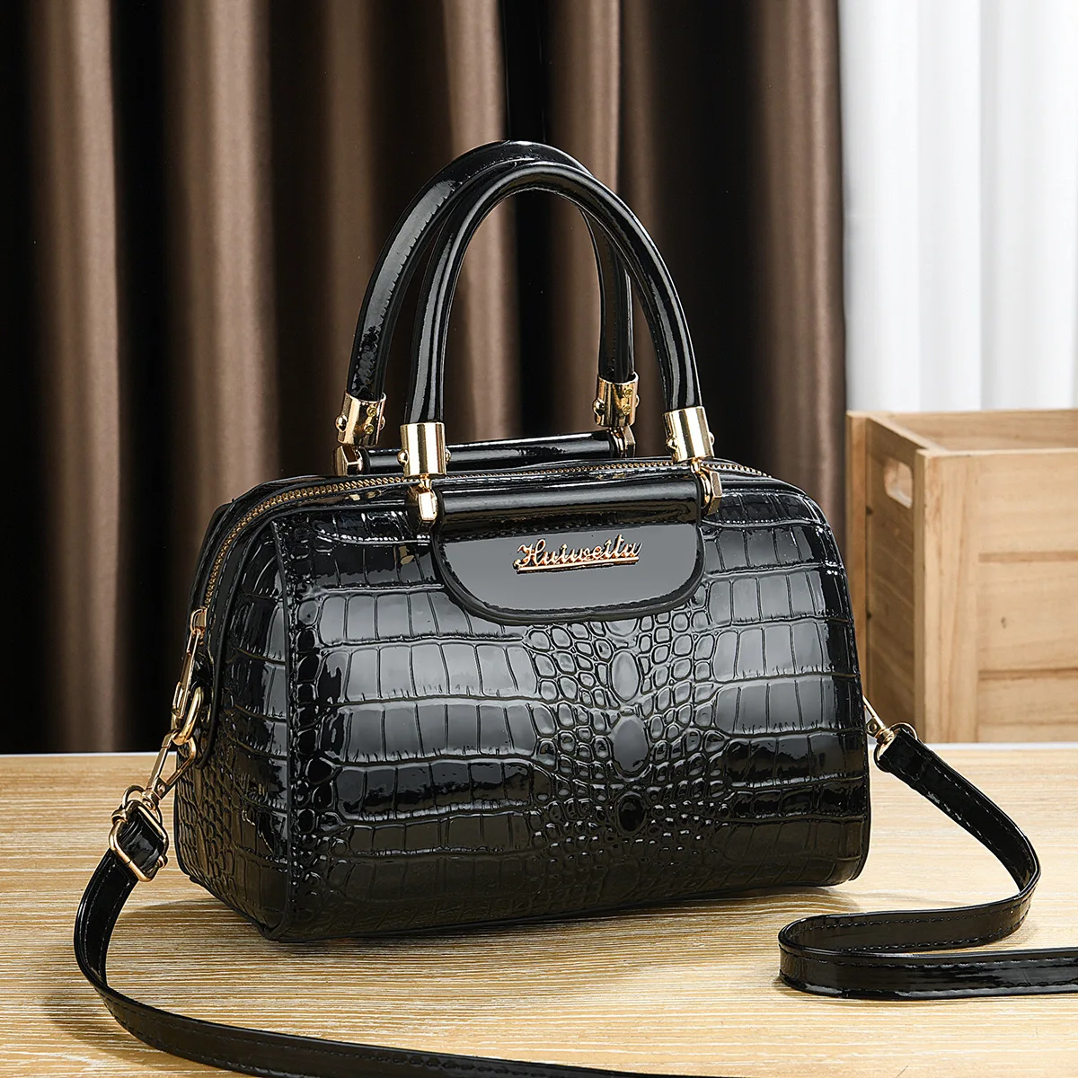 Fashionable Large Capacity Women's Handbag Crossbody Pillow Bag Boston Bag Handbag Shoulder Bag PU Material Daily Use
Fashionable Large Capacity Women's Handbag Crossbody Pillow Bag Boston Bag Handbag Shoulder Bag PU Material Daily Use