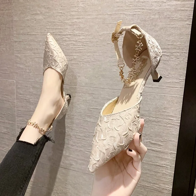 2024 Summer New Women's Sandals Pointed Toe Elegant Daily Versatile Stiletto Heels Solid Color Fashion Light Women's High Heels
2024 Summer New Women's Sandals Pointed Toe Elegant Daily Versatile Stiletto Heels Solid Color Fashion Light Women's High Heels