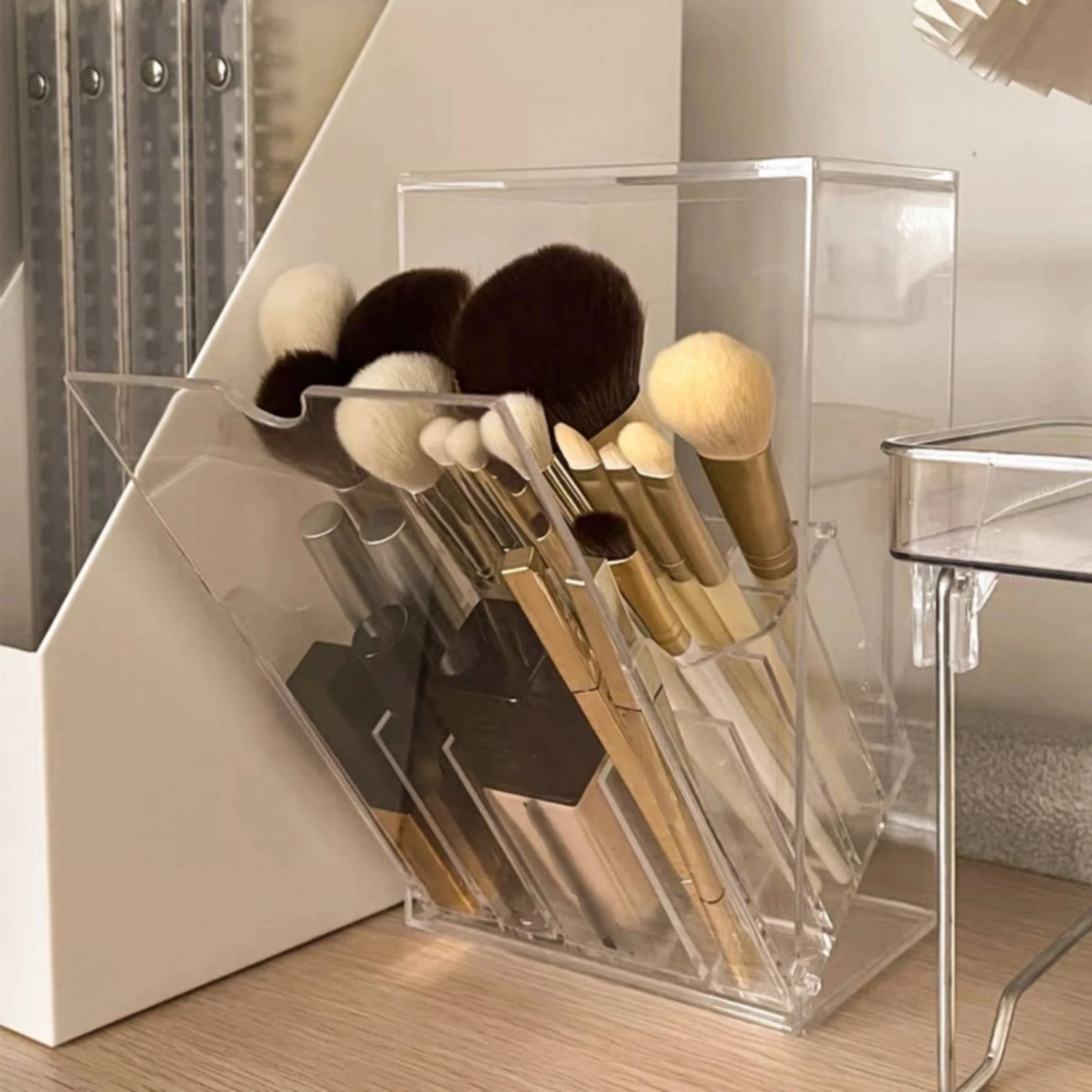 Acrylic Makeup Brush Holder Compartment Design Makeup Brush Holder Beauty Storage Easy to Space-savingSaving for Dressing Table
Acrylic Makeup Brush Holder Compartment Design Makeup Brush Holder Beauty Storage Easy to Space-savingSaving for Dressing Table