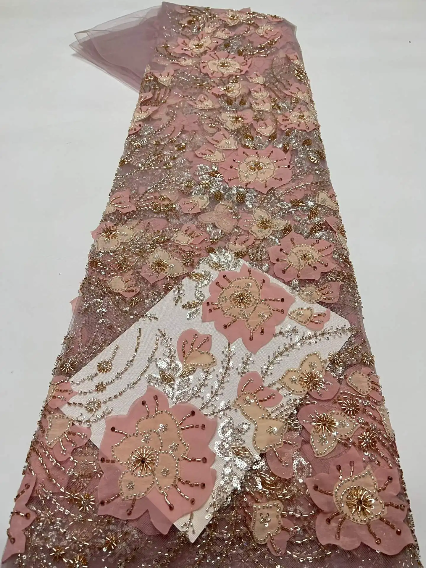 New Design African Beaded Lace Fabric 2026 High Quality Embroidery Lace French Nigerian Mesh Lace Fabric Bridal Party Dresses
New Design African Beaded Lace Fabric 2026 High Quality Embroidery Lace French Nigerian Mesh Lace Fabric Bridal Party Dresses