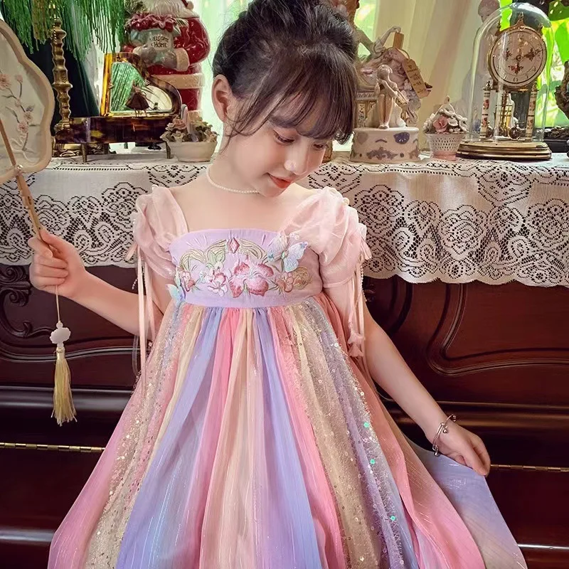2023 Girls' New Hanfu Skirt Short Sleeve Summer Thin Cute Children's Horse Face Sequin Long Dress Printing Color Block Princess
2023 Girls' New Hanfu Skirt Short Sleeve Summer Thin Cute Children's Horse Face Sequin Long Dress Printing Color Block Princess