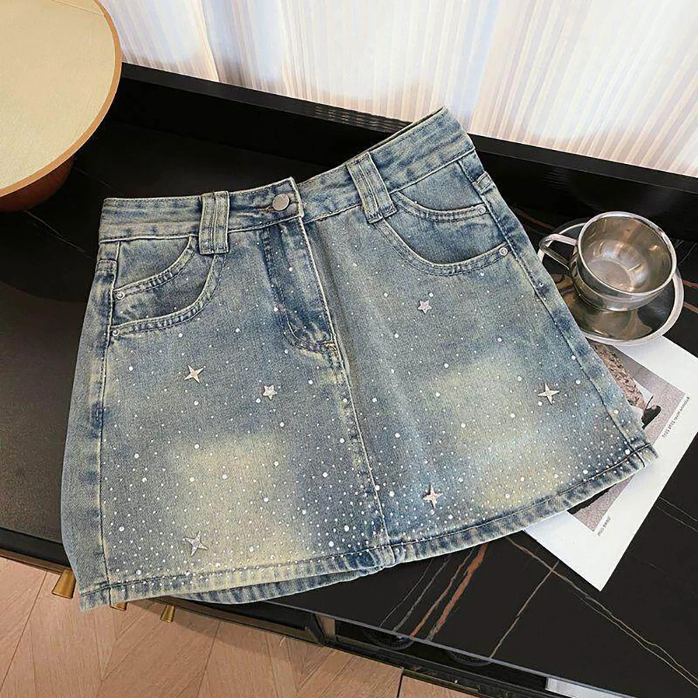 Women's Star Rhinestone Denim Skirts Y2K Style Summer Sparkly Diamonds Slim A-Line Short Skirt Streetwear Club Party Jean Skirt
Women's Star Rhinestone Denim Skirts Y2K Style Summer Sparkly Diamonds Slim A-Line Short Skirt Streetwear Club Party Jean Skirt