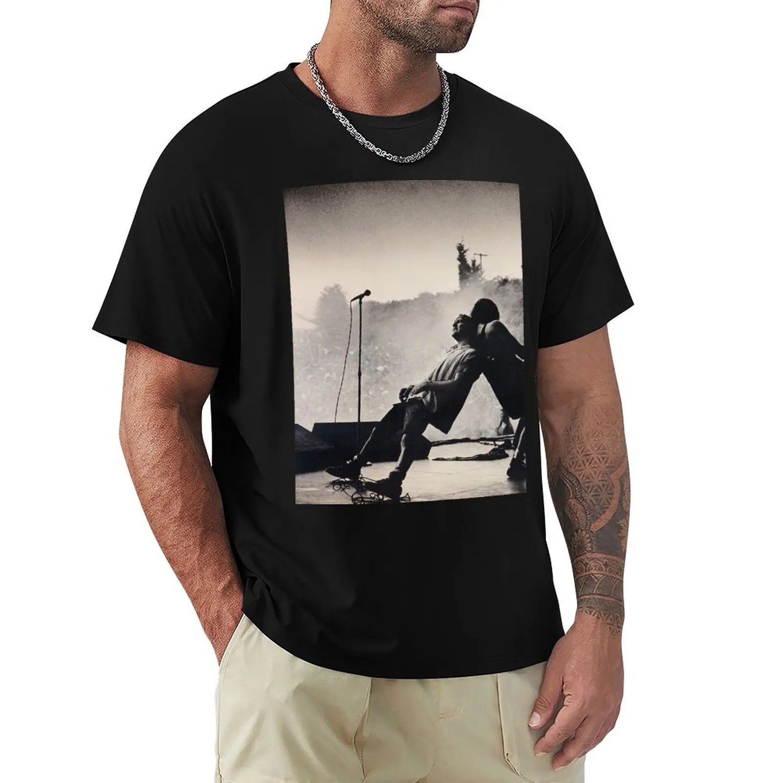 Vintage Concert Musical Show Poster T-Shirt Thanksgiving Casual Tee
Vintage Concert Musical Show Poster T-Shirt Thanksgiving Casual Tee