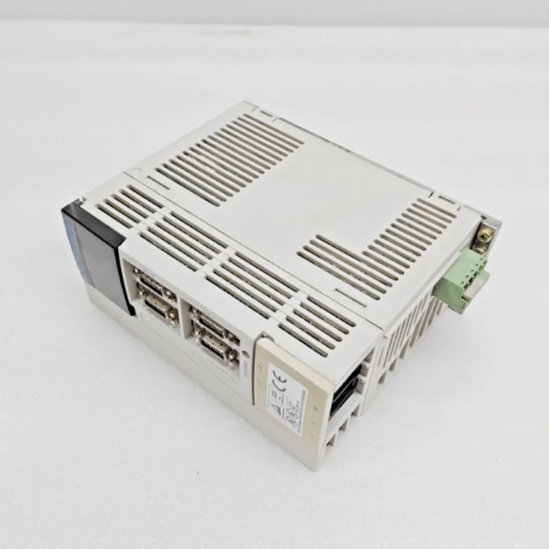 Brand-new, factory-sealed servo motor MR-J3-10B MR-J3-20B MR-J3-20A1 MR-J3-70A MR-J3-40B MR-J3-10A1 MR-J2S-60A
Brand-new, factory-sealed servo motor MR-J3-10B MR-J3-20B MR-J3-20A1 MR-J3-70A MR-J3-40B MR-J3-10A1 MR-J2S-60A