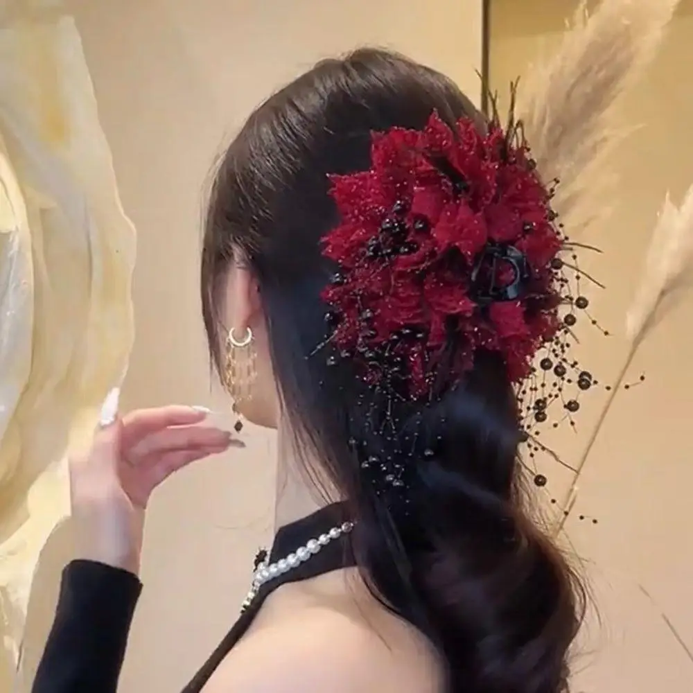 New Pearl Tassel Grab Clip Women Shark Ponytail Clip Hair Accessories Feather Tassel Shark Clips Female Fluffy Shark Hair Claws
New Pearl Tassel Grab Clip Women Shark Ponytail Clip Hair Accessories Feather Tassel Shark Clips Female Fluffy Shark Hair Claws