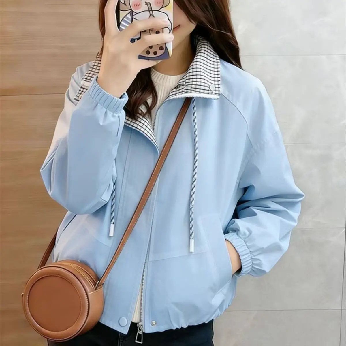 Short Female 2026 Spring Autumn Windbreaker Coat Women Lapel Plaid Outerwear Contrast Color Loose Casual Overwear Blouse
Short Female 2026 Spring Autumn Windbreaker Coat Women Lapel Plaid Outerwear Contrast Color Loose Casual Overwear Blouse