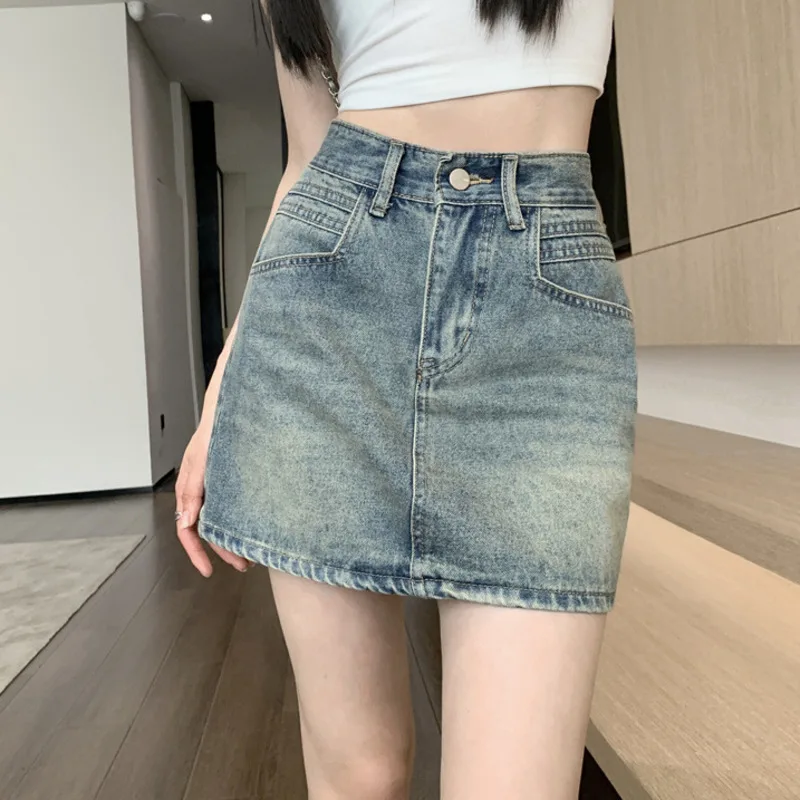 Mini Skirts Women Denim Hot Summer Korean Style Retro Female High Waist Design Fashion Streetwear All-matching Skirt
Mini Skirts Women Denim Hot Summer Korean Style Retro Female High Waist Design Fashion Streetwear All-matching Skirt