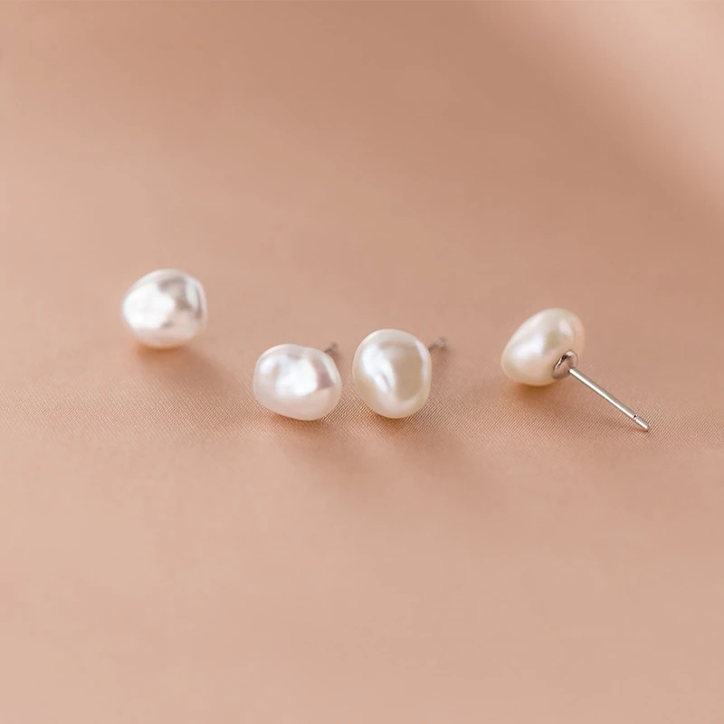 Dawn's Jewel Pearl Stud Earrings For Women Fashion Irregular Temperament Wild Ear-caring Sterling Silver Needle Small Eardrops
Dawn's Jewel Pearl Stud Earrings For Women Fashion Irregular Temperament Wild Ear-caring Sterling Silver Needle Small Eardrops