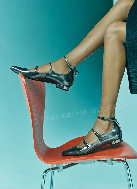 Fashion Leather Round Toe Loafers Shoes Women Ankle Buckle Luxury Mary Jane Shoes 2024 Dress Low Heel Lady Sandals
Fashion Leather Round Toe Loafers Shoes Women Ankle Buckle Luxury Mary Jane Shoes 2024 Dress Low Heel Lady Sandals