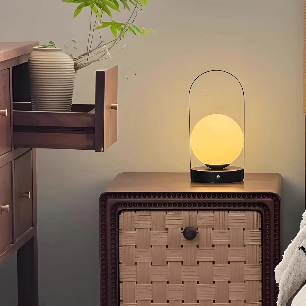 Portable table lamp Bedside bedroom Living room Portable rechargeable touch atmosphere Camping night light
Portable table lamp Bedside bedroom Living room Portable rechargeable touch atmosphere Camping night light