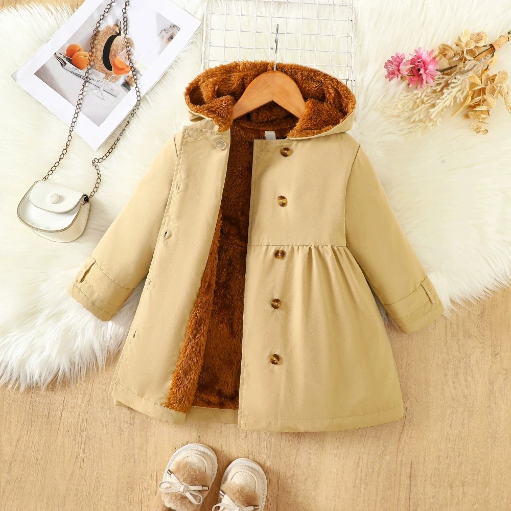 2025 зимнее пальто для маленьких девочек, бархатная куртка цвета хаки с длинными рукавами, верхняя одежда на пуговицах на флисовой подкладке для девочек 2, 3, 4, 5, 6, 7 лет
2025 зимнее пальто для маленьких девочек, бархатная куртка цвета хаки с длинными рукавами, верхняя одежда на пуговицах на флисовой подкладке для девочек 2, 3, 4, 5, 6, 7 лет