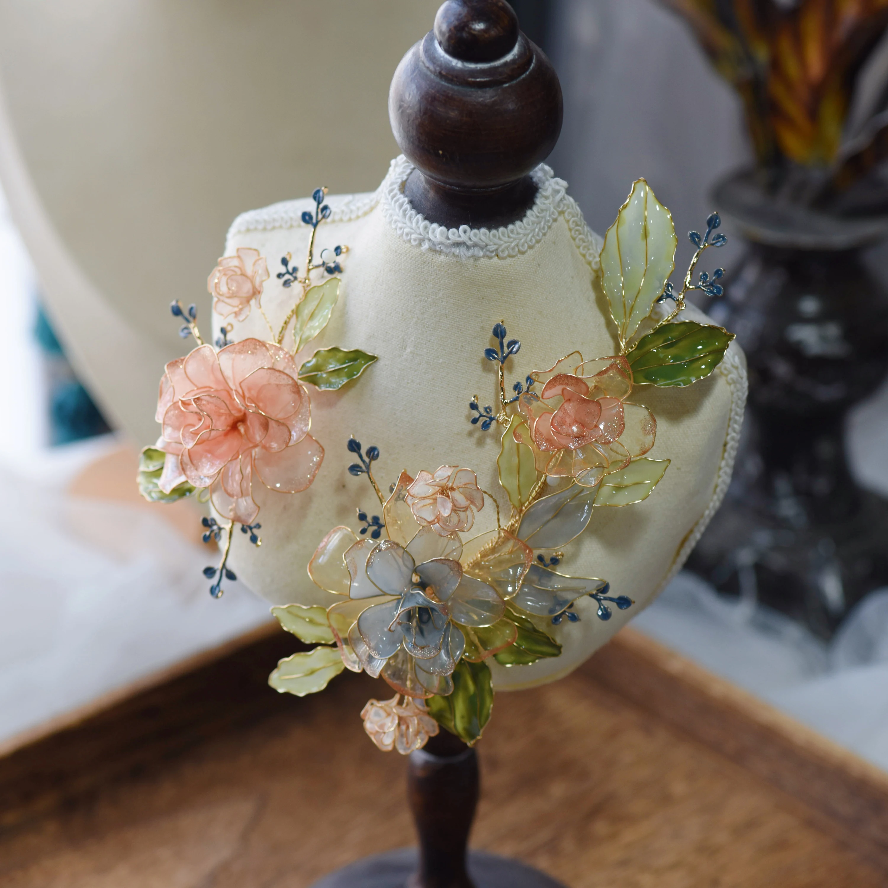 Girls Romantic Handmade Resin Flower Barrettes Hair Accessories Wedding Headwear Jewelry Unique Gift for Special Occasions
Girls Romantic Handmade Resin Flower Barrettes Hair Accessories Wedding Headwear Jewelry Unique Gift for Special Occasions