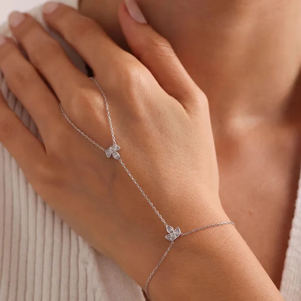 Простой браслет-цепочка с листьями циркона, свадебные аксессуары для рук, роскошный металлический браслет-раб, женские ювелирные изделия, регулируемый
Простой браслет-цепочка с листьями циркона, свадебные аксессуары для рук, роскошный металлический браслет-раб, женские ювелирные изделия, регулируемый