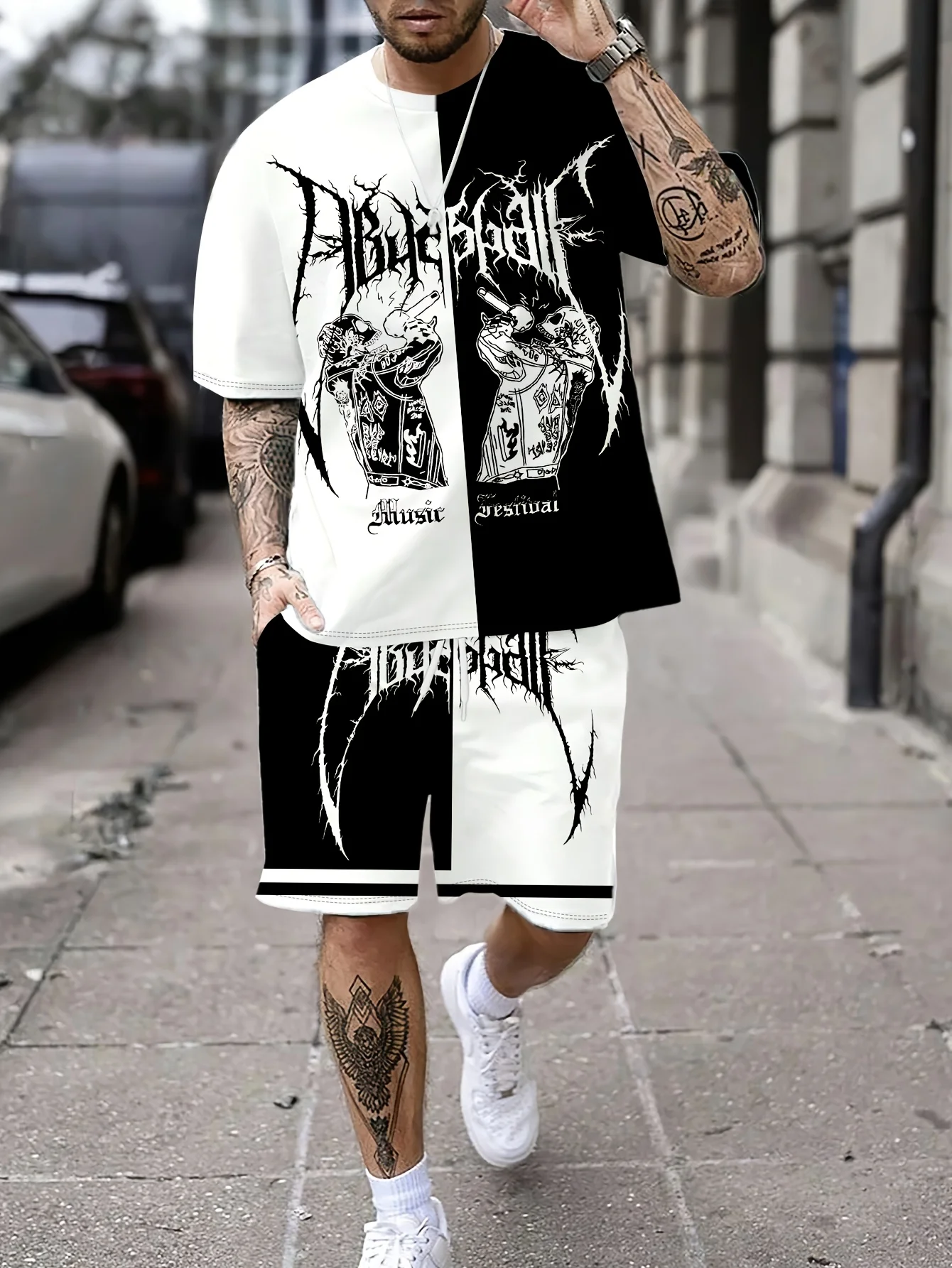 The 2025 summer new men's casual fashion set made of polyester fiber is breathable, lightweight and quick-drying
The 2025 summer new men's casual fashion set made of polyester fiber is breathable, lightweight and quick-drying