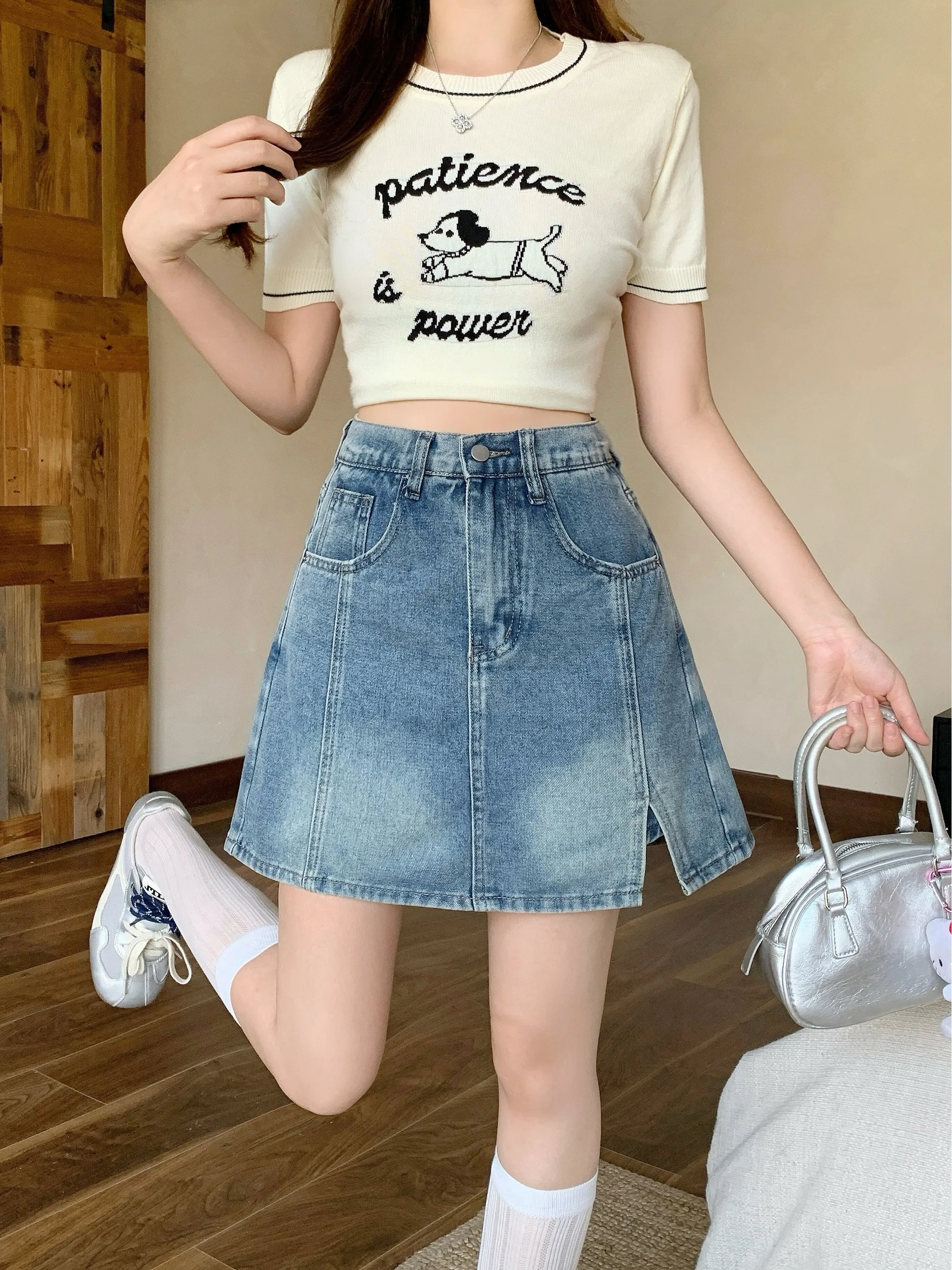 plus Size Women's A-Line Denim Skirt Summer New Style Anti-Light Walking Short Skirts High Waist Bright Thread Splice
plus Size Women's A-Line Denim Skirt Summer New Style Anti-Light Walking Short Skirts High Waist Bright Thread Splice