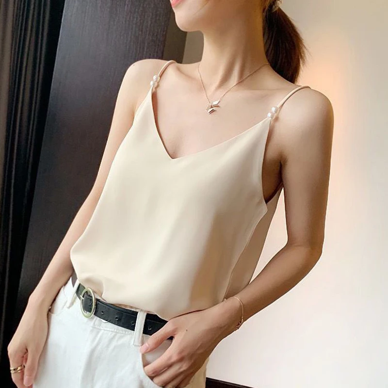 Elegant Pearl Tank Top Sleeveless Luxury French New In Clothes Summer Camisole Women T-shirt Casual All-match Sexy Solid Fashion
Elegant Pearl Tank Top Sleeveless Luxury French New In Clothes Summer Camisole Women T-shirt Casual All-match Sexy Solid Fashion