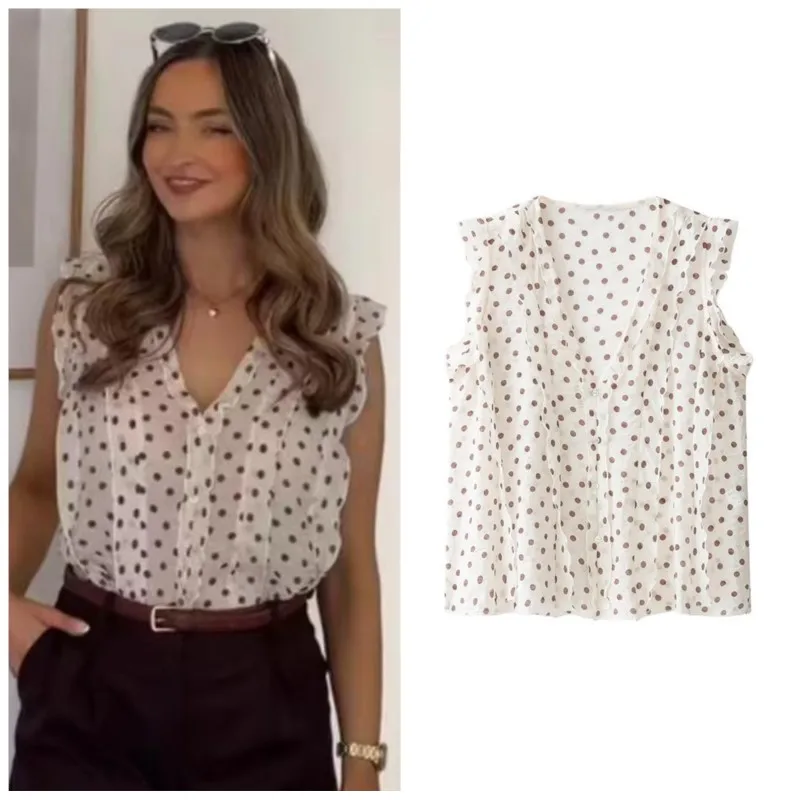 Women's Polka Dot Shirt 2026 New Summer V-neck Sleeveless Ruffles Buttons Blouses Fashion Casual Female Tops
Women's Polka Dot Shirt 2026 New Summer V-neck Sleeveless Ruffles Buttons Blouses Fashion Casual Female Tops