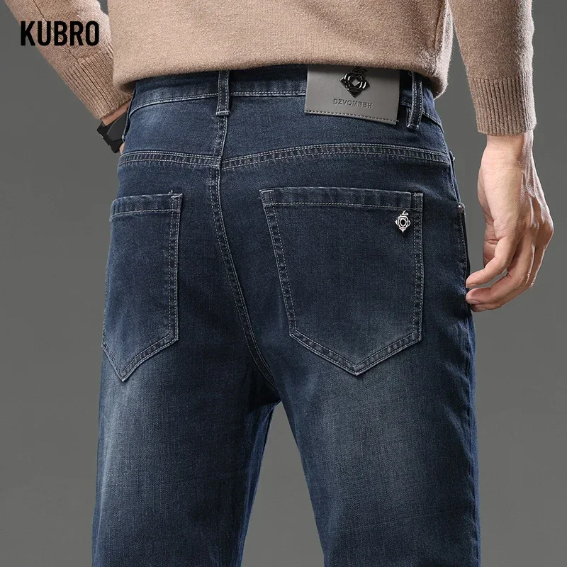 KUBRO Korean Autumn Clothing Youth Men Slim Straight Jeans Simple Fashion Cotton Stretch Denim Pants Street Retro Y2K Trousers
KUBRO Korean Autumn Clothing Youth Men Slim Straight Jeans Simple Fashion Cotton Stretch Denim Pants Street Retro Y2K Trousers