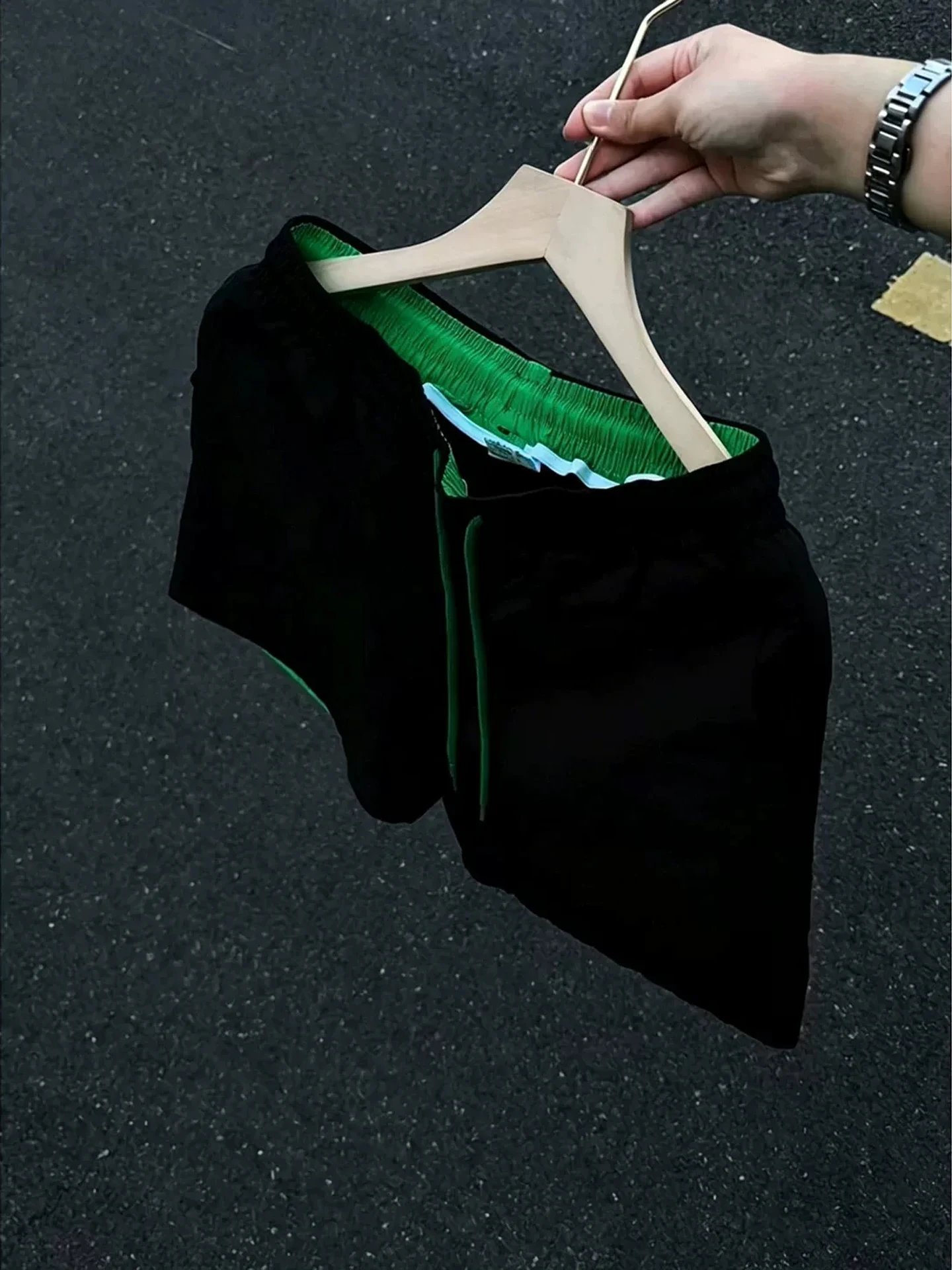 Quick Dry Ice Silk Shorts Men's Summer Thin Sport Training Fourths Running Pants Color Block Loose Fit Elastic Waist Casual S...
Quick Dry Ice Silk Shorts Men's Summer Thin Sport Training Fourths Running Pants Color Block Loose Fit Elastic Waist Casual S...