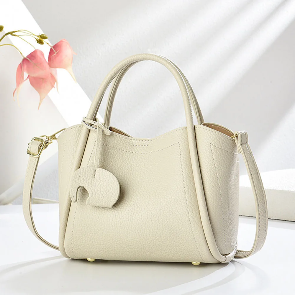 Hot Selling Solid Color Women Crossbody Bag Large Capacity Leather Handbag Spring Summer Casual Style Daily Shoulder Bags
Hot Selling Solid Color Women Crossbody Bag Large Capacity Leather Handbag Spring Summer Casual Style Daily Shoulder Bags