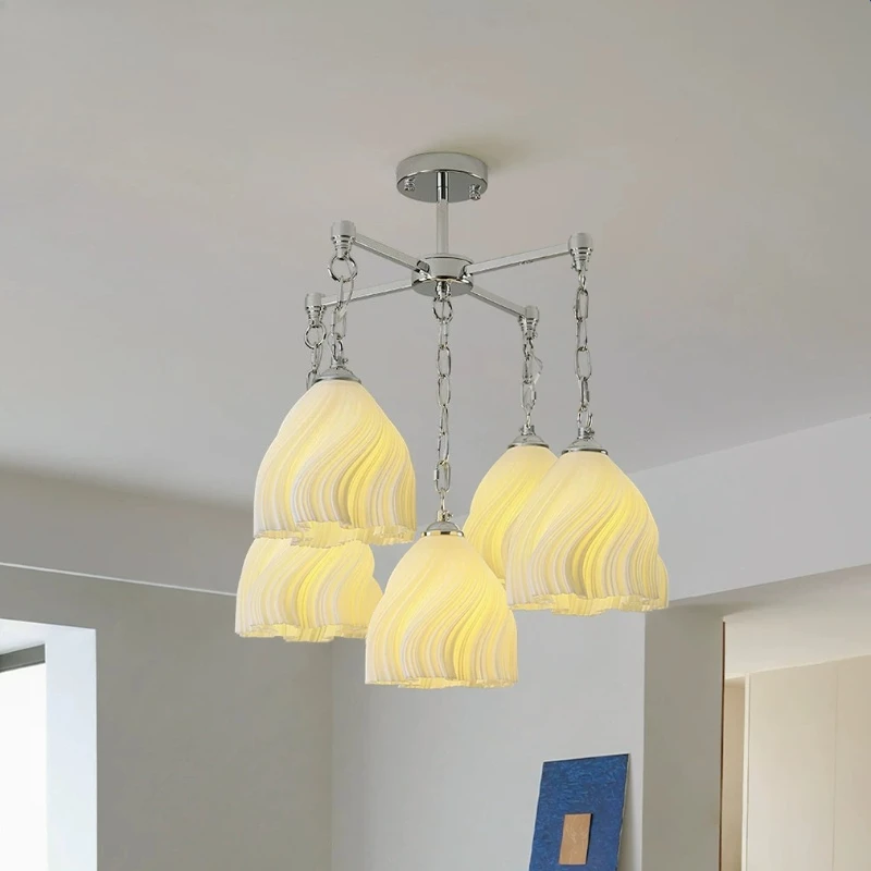 French Retro Creamy Style Petal Chandelier Bedroom Dining Table Bar Counter Restaurant Designer Creative High-end Pendant Lights
French Retro Creamy Style Petal Chandelier Bedroom Dining Table Bar Counter Restaurant Designer Creative High-end Pendant Lights