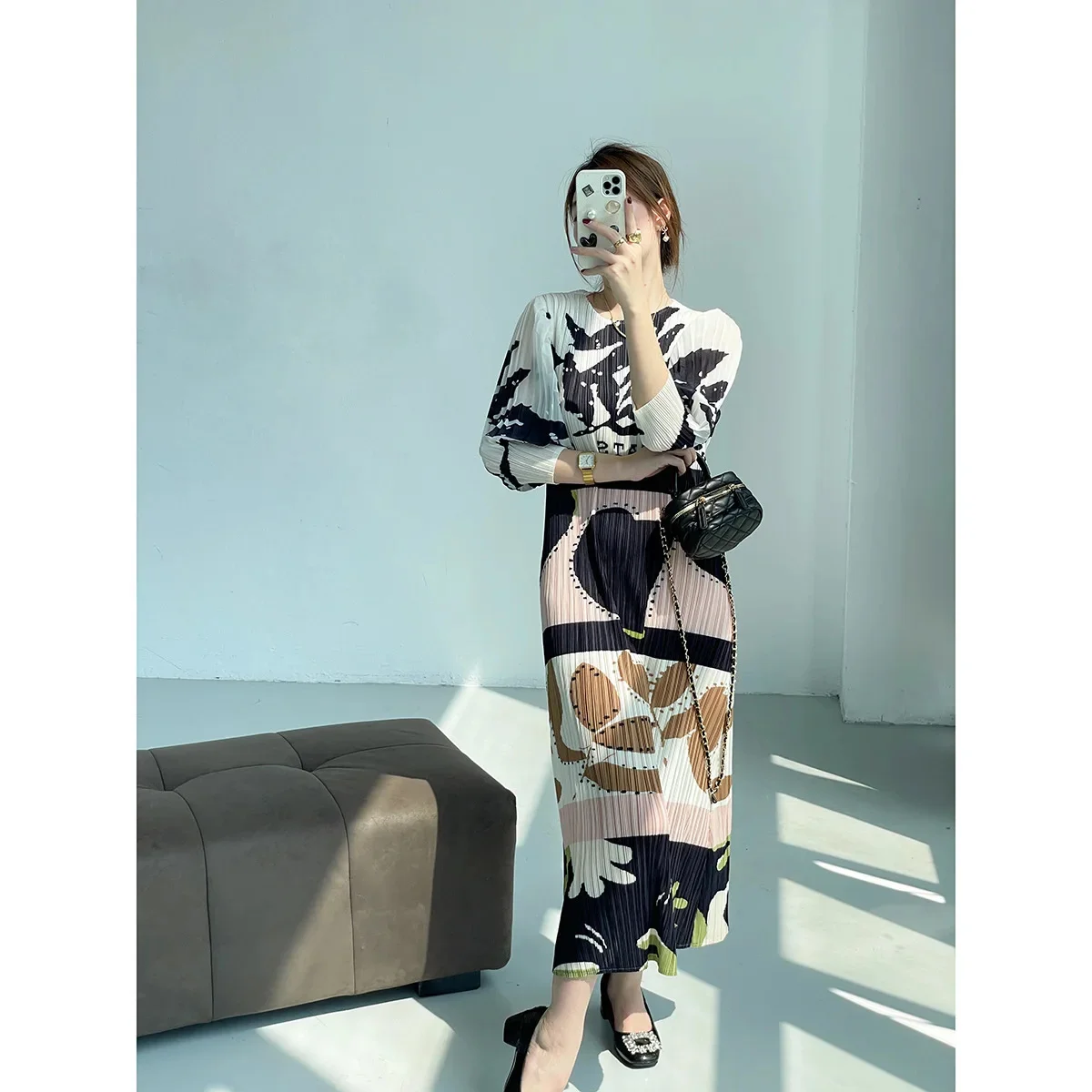 Women's dresses Miyake Pleated Fashion high-stretch O-neck print dress with seven-point sleeves
Women's dresses Miyake Pleated Fashion high-stretch O-neck print dress with seven-point sleeves