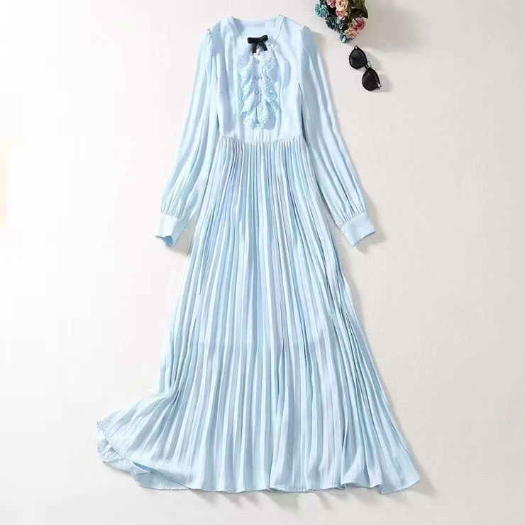 European and American women's clothing 2023 autumn new Round neck Long sleeve blue lace bow with ruffles Fashion pleated dress
European and American women's clothing 2023 autumn new Round neck Long sleeve blue lace bow with ruffles Fashion pleated dress