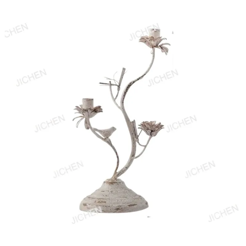 Retro wrought iron flower candle holder Home jewelry Atmosphere decorative ornament Cafe B & B special-shaped old candle holder
Retro wrought iron flower candle holder Home jewelry Atmosphere decorative ornament Cafe B & B special-shaped old candle holder