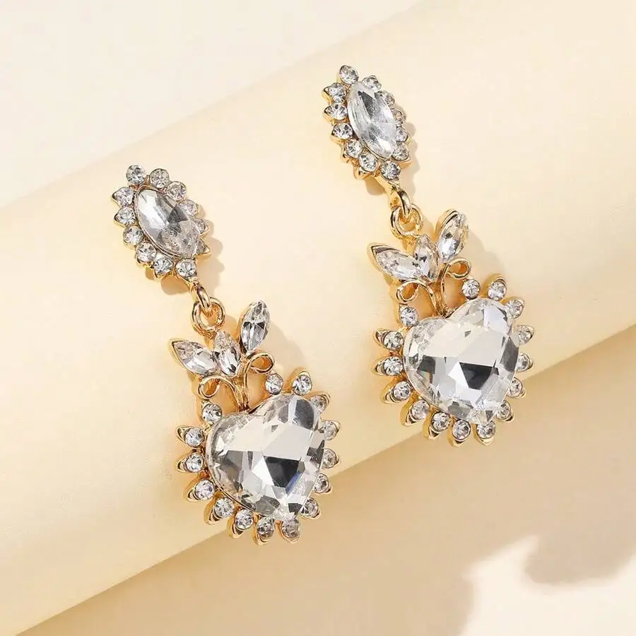 2PCS Heart Shape Crystal Drop Earrings For Women Fashion Jewelry
2PCS Heart Shape Crystal Drop Earrings For Women Fashion Jewelry