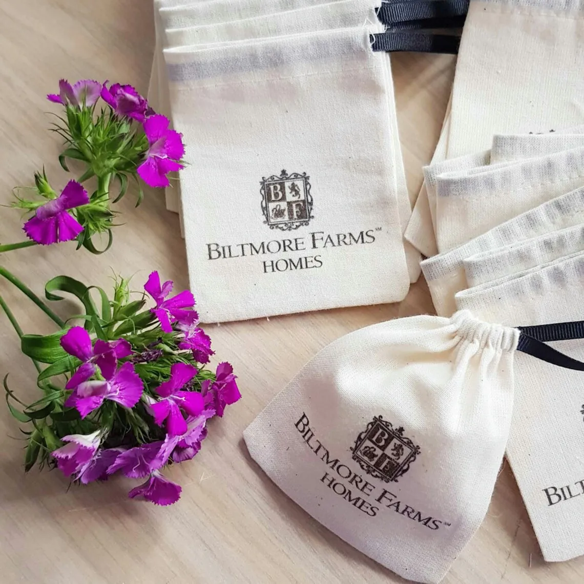 20 Pcs Set of bags Natural Cotton Bags,Customized Bag,Pouch Wedding Bags,Packaging Bags,Jewelry Bags,Hangover Bags,Dust Bags,Per
20 Pcs Set of bags Natural Cotton Bags,Customized Bag,Pouch Wedding Bags,Packaging Bags,Jewelry Bags,Hangover Bags,Dust Bags,Per