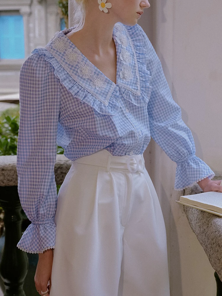 Spring New Style Elegant Doll Collar Women's Shirt Design Sensation Small Crowd Bell Sleeve Plaid Shirt Cotton Polyester Blend
Spring New Style Elegant Doll Collar Women's Shirt Design Sensation Small Crowd Bell Sleeve Plaid Shirt Cotton Polyester Blend