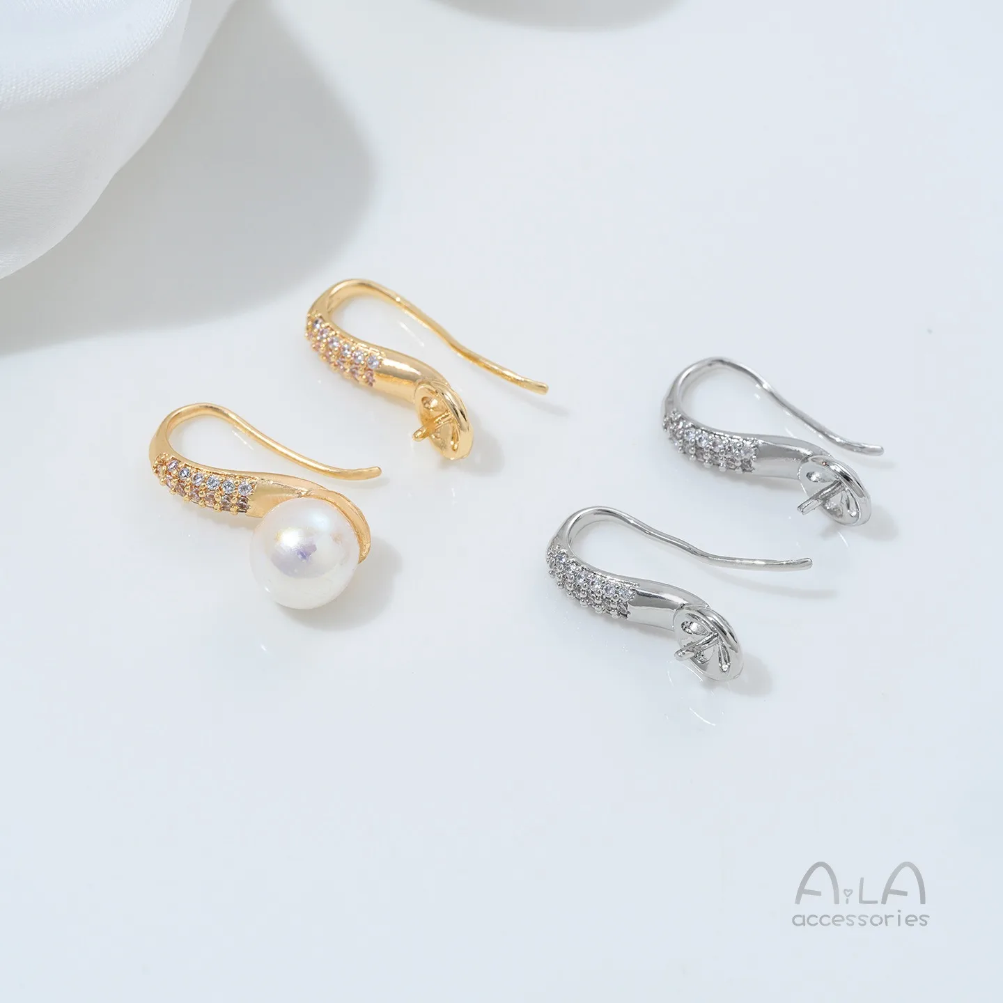 Медные позолоченные 14-каратным золотом циркониевые крючки-держатели для бусин в форме ложки, для серег-таблеток, материалы для рукоделия и DIY
Медные позолоченные 14-каратным золотом циркониевые крючки-держатели для бусин в форме ложки, для серег-таблеток, материалы для рукоделия и DIY