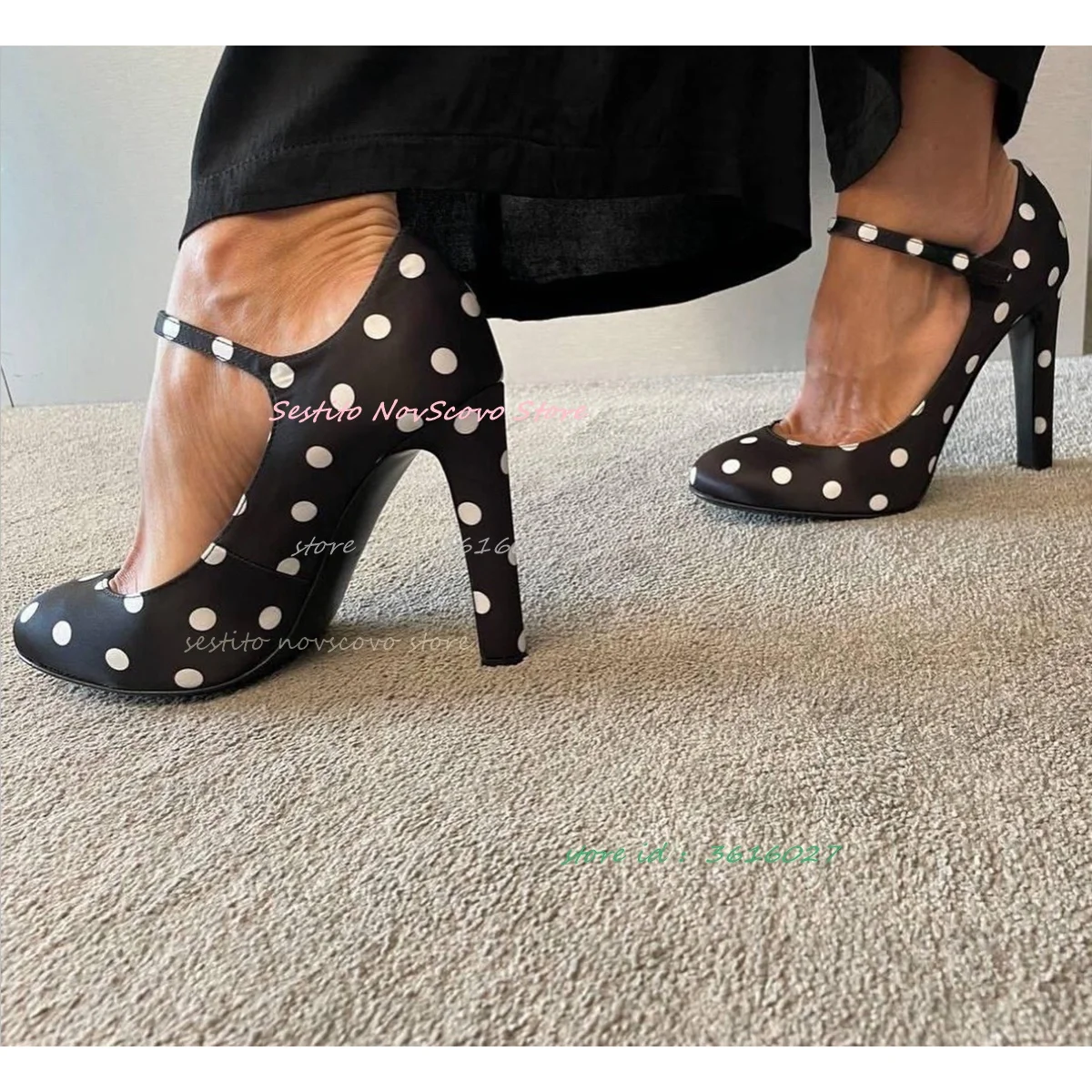 Босоножки в горошек с острым носком, черные атласные туфли-лодочки на высоком каблуке-шпильке с ремешками-подъемником и пряжкой, элегантные женские летние модельные туфли-лодочки
Босоножки в горошек с острым носком, черные атласные туфли-лодочки на высоком каблуке-шпильке с ремешками-подъемником и пряжкой, элегантные женские летние модельные туфли-лодочки