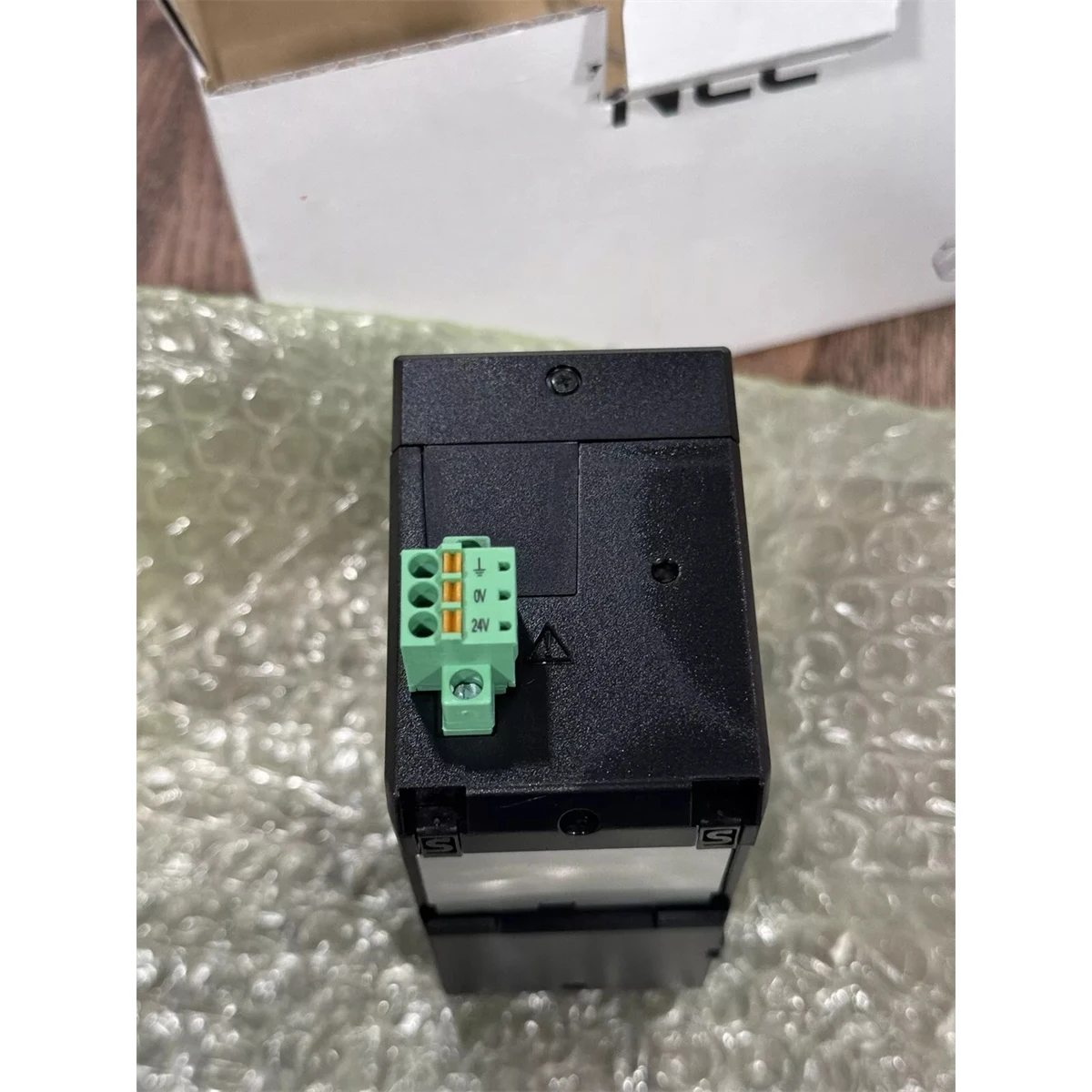 IX-H2000 Сенсорный усилитель Новое электрическое оборудование 24 В постоянного тока 1,9 А
IX-H2000 Сенсорный усилитель Новое электрическое оборудование 24 В постоянного тока 1,9 А