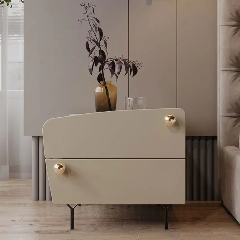 Italienische leichte Luxus Nachttisch einfache moderne Schlafzimmer Lagers chrank ruhigen Wind klein ins Massivholz Nachttisch
Italienische leichte Luxus Nachttisch einfache moderne Schlafzimmer Lagers chrank ruhigen Wind klein ins Massivholz Nachttisch