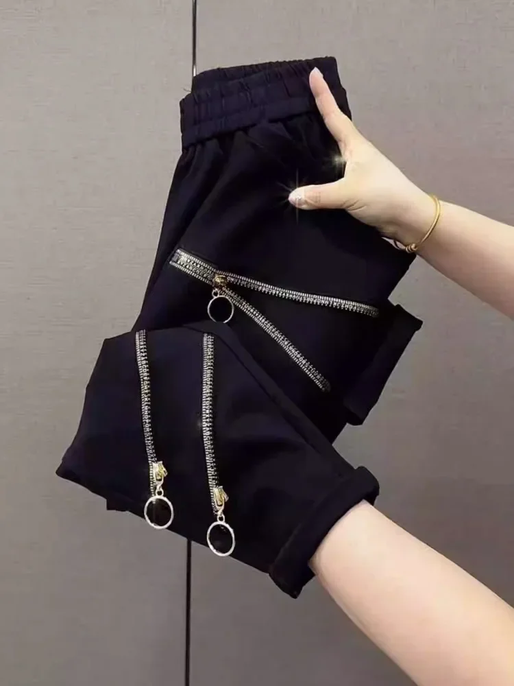 Fashion Black Casual Pants Spring Korean Zip Splicing Loose Plus Size Harun Pant High Waist Nine Point Straight Trousers Women
Fashion Black Casual Pants Spring Korean Zip Splicing Loose Plus Size Harun Pant High Waist Nine Point Straight Trousers Women