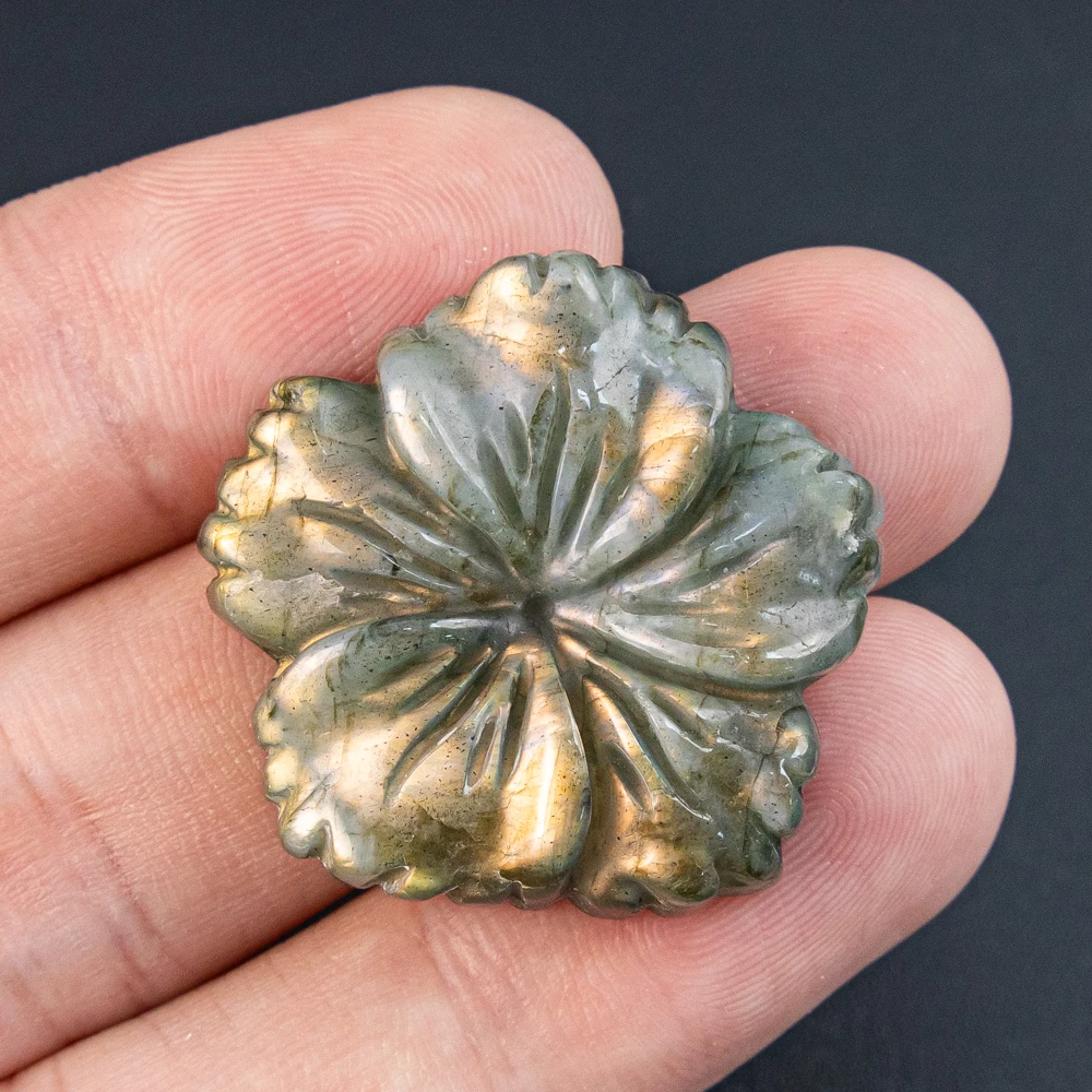 Natural Blue Labradorite Hand Carved Flower Crystal Quartz Healing For ewelry Gift Or Making DIY Handmade Necklace Accessories
Natural Blue Labradorite Hand Carved Flower Crystal Quartz Healing For ewelry Gift Or Making DIY Handmade Necklace Accessories