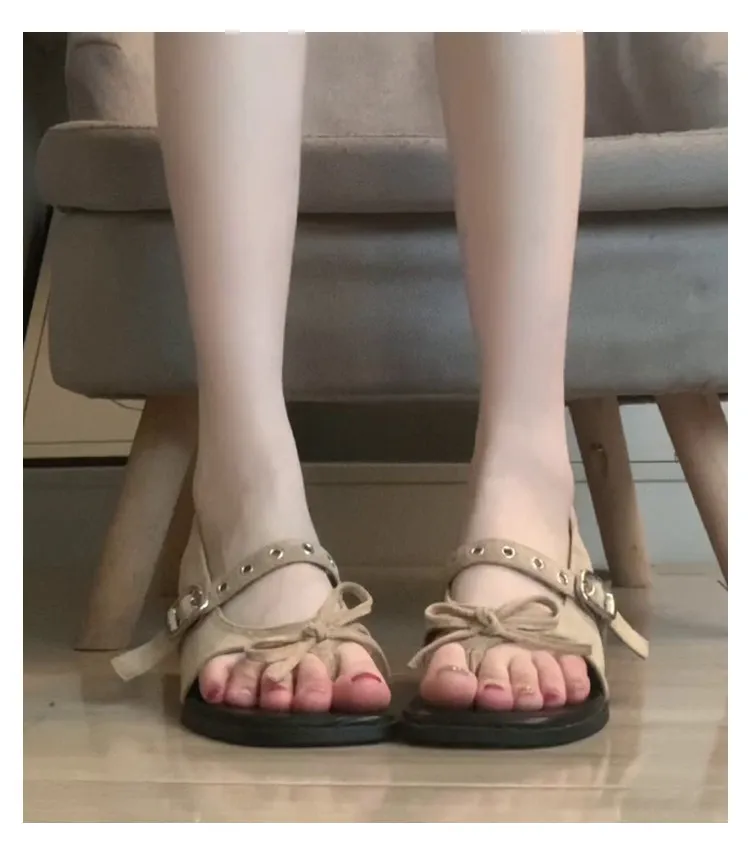 Women's Sandals Square Toe Low Heel Suede-Look Mary Jane Buckle Strap Bow Thong Flat Casual Vintage Style Summer Shoes 2026 New
Women's Sandals Square Toe Low Heel Suede-Look Mary Jane Buckle Strap Bow Thong Flat Casual Vintage Style Summer Shoes 2026 New