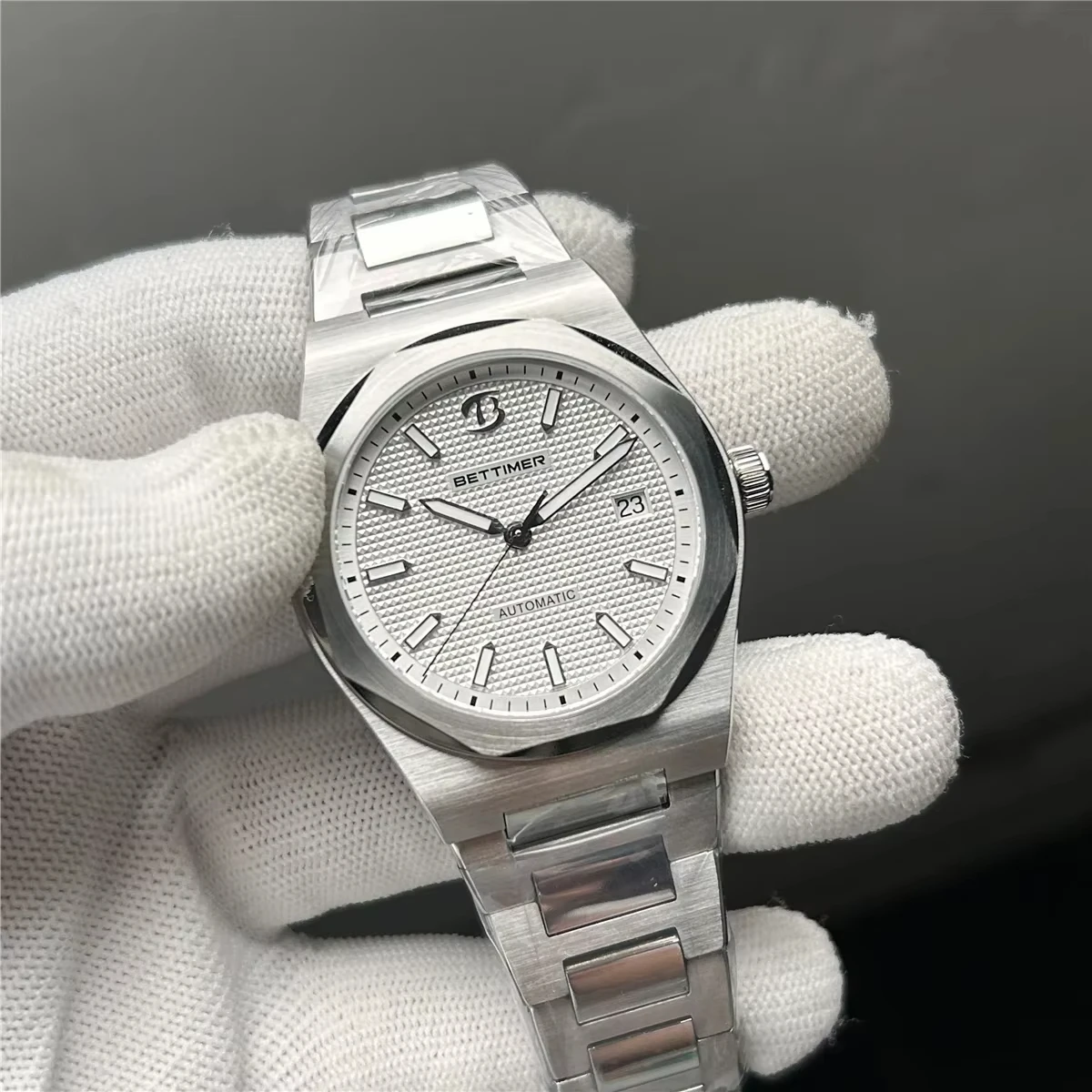 BETTIMER 2025 Новые мужские механические часы PT5000 Автоматические деловые 100 м Водонепроницаемые часы BGW-9 из нержавеющей стали для мужчин
BETTIMER 2025 Новые мужские механические часы PT5000 Автоматические деловые 100 м Водонепроницаемые часы BGW-9 из нержавеющей стали для мужчин